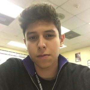 Meet your Posher, Caio